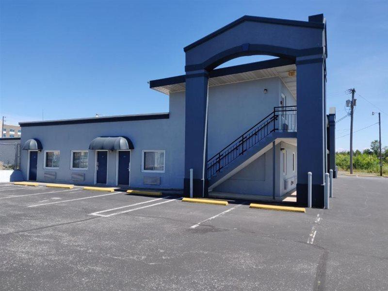 Cedar Cove Hotel Sandusky Exterior photo
