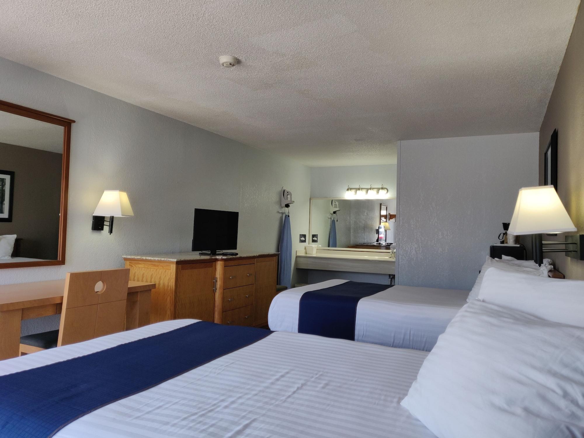 Cedar Cove Hotel Sandusky Exterior photo